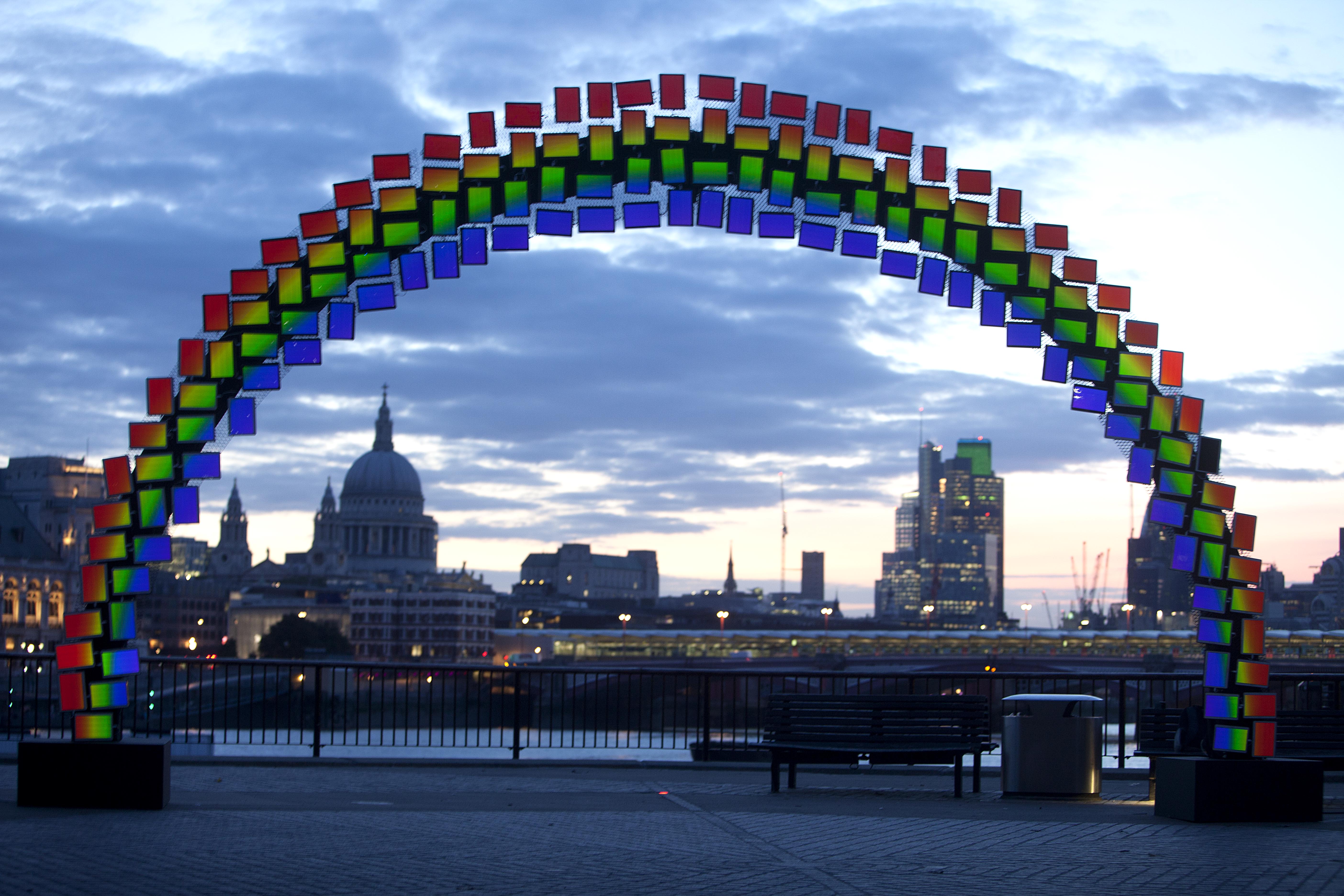 boom reviews - Samsung Galaxy Tab S midnight rainbow on London's South Bank